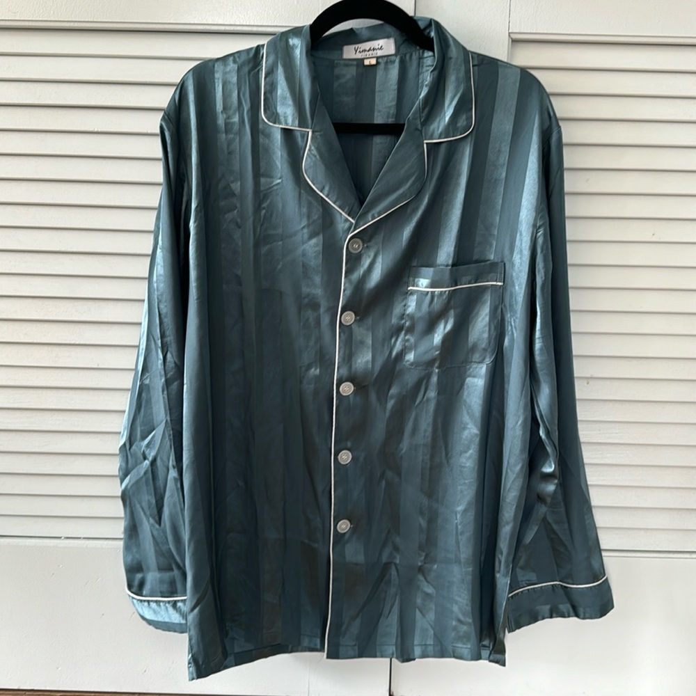 Men’s Satin Style Pajama’s size Large